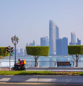 delivery abu dhabi foto PHILIPPE TURPINPhotononstopPhotononstop via AFP
