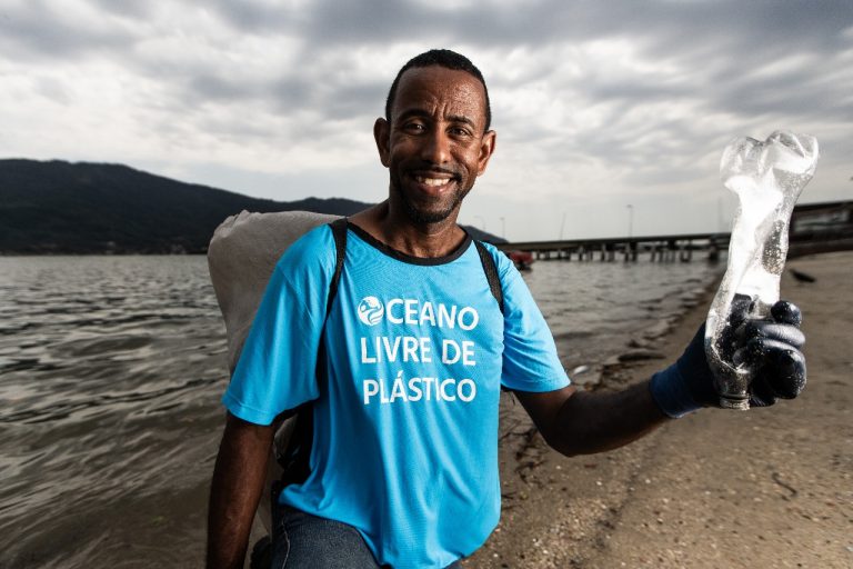 By joining the program, collectors increase their income by an average of 30%