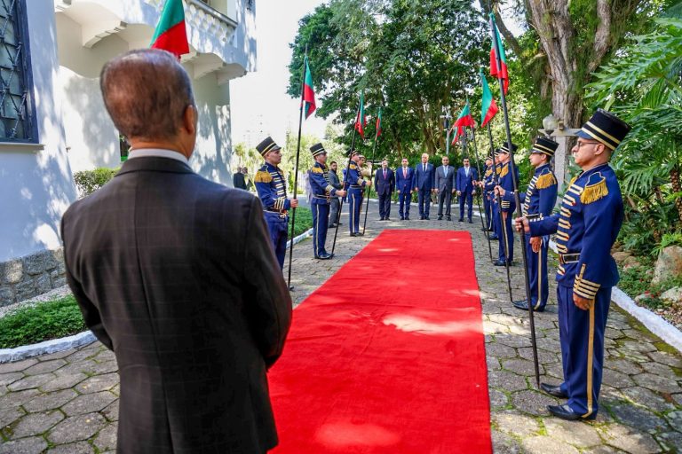 Jorginho Mello receives Arab diplomats: The visit aims to strengthen ties and foster business