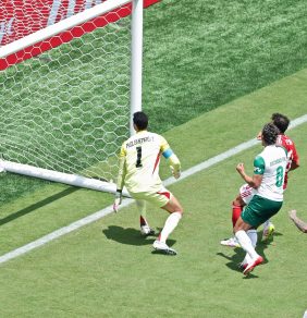 Primeiro gol do Palmeiras foi contra, marcado pelo atacante Abou Ali