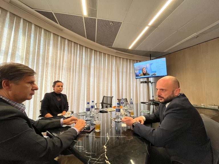 Rio Grande do Sul busca parcerias para projetos Mourad (à esq.), Baltazar, Lorea e Pellegrini (no vídeo): Rio Grande do Sul coloca em práticas iniciativas para atrair investimentos