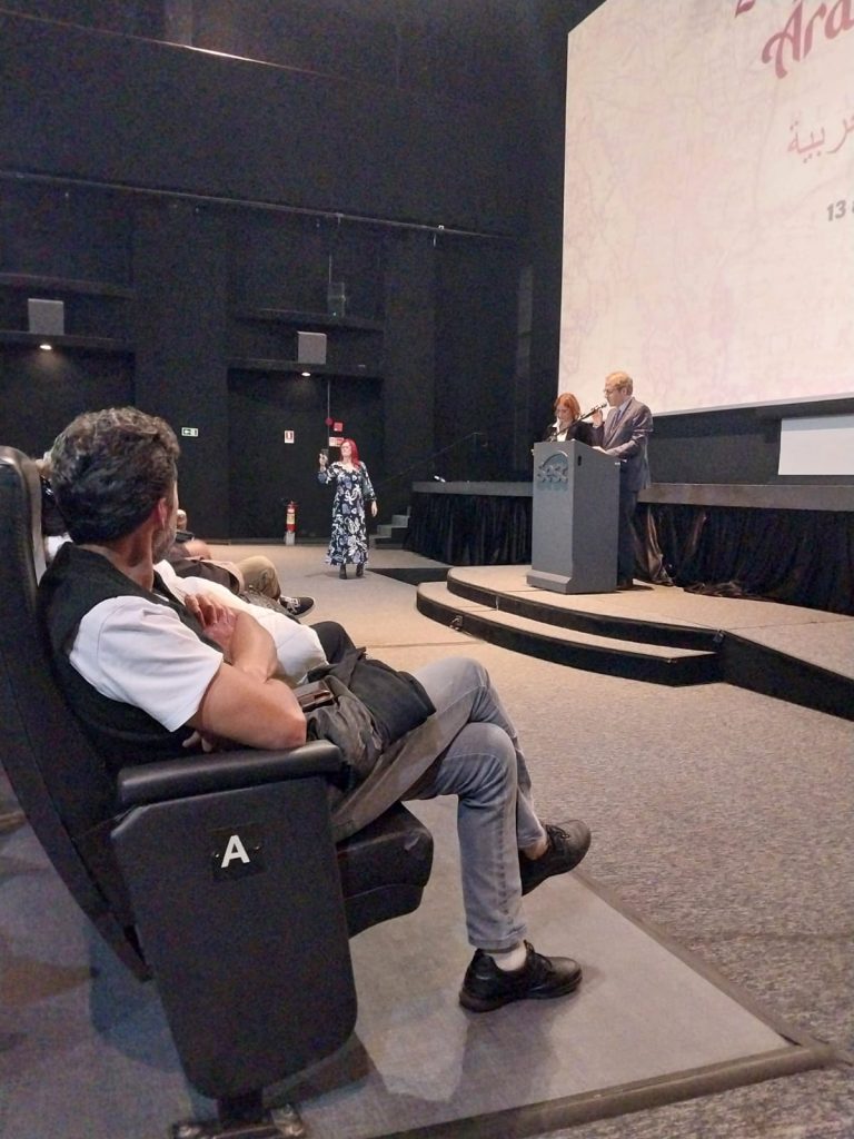 Curador Jafet: filmar é intervir na história