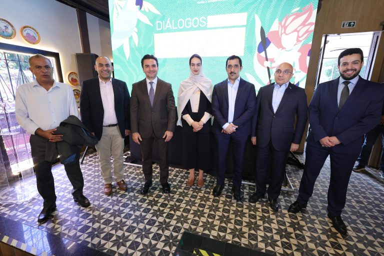 Minister Sabino (3rd from L) met with representatives of the GCC diplomatic corps in Brazil