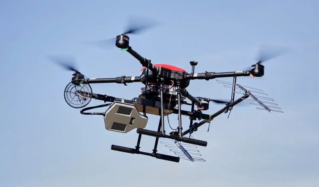 RD350 operates in the C, L, and P bands