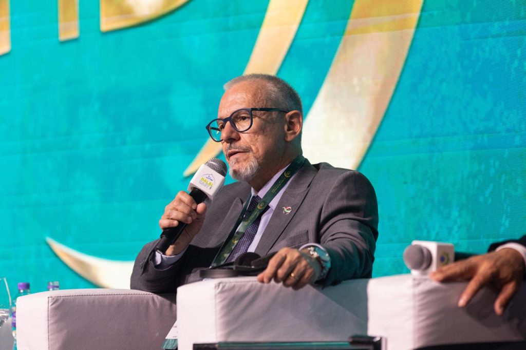 سيتشيرينو: الاستثمارات في ميناء سانتوس ستُسهم في توسيع التجارة مع الدول الإسلامية