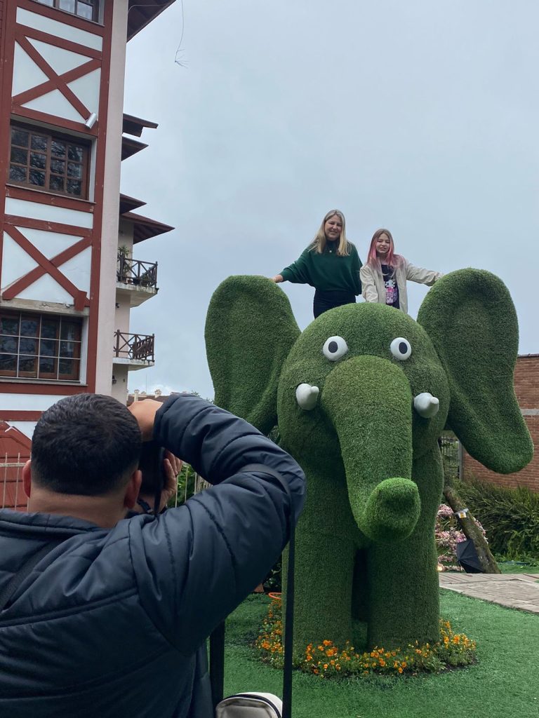The garden features giant natural sculptures