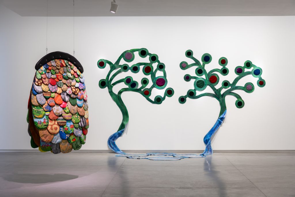 The art of Catunda: between what is hers and what belongs to others