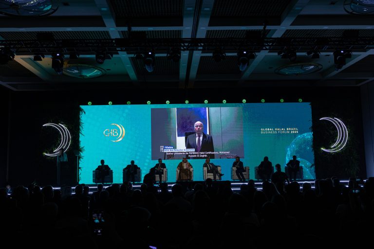 Mauro Vieira sees strong Brazil–Islamic trust Foreign Minister Mauro Vieira sent a video message to the GHB Forum.