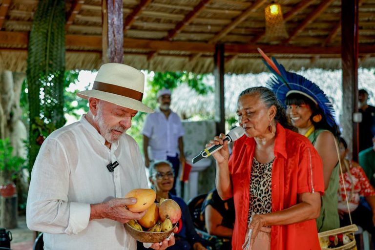 Brazil hosts COP30 leaders’ summit Lula meets with riverside community: Brazilian president will open leaders’ summit and remain in Belém until the start of the conference