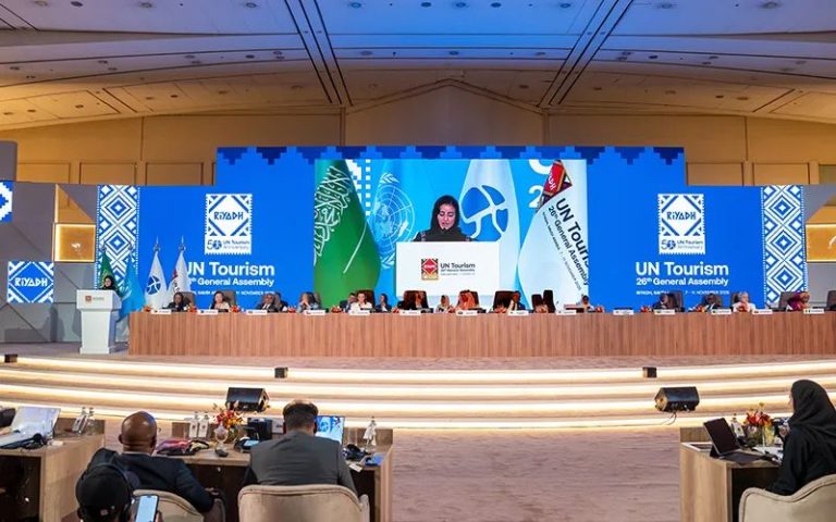 Em Riad, Brasil é reeleito na ONU Turismo Escolhas de presidência do Conselho Executivo e de secretária-geral (na foto) foram feitas em encontro em Riad