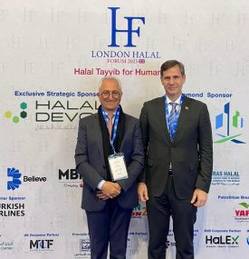 Younes (à esq.) e Mourad: temas fundamentais para o conceito halal em debate em Londres