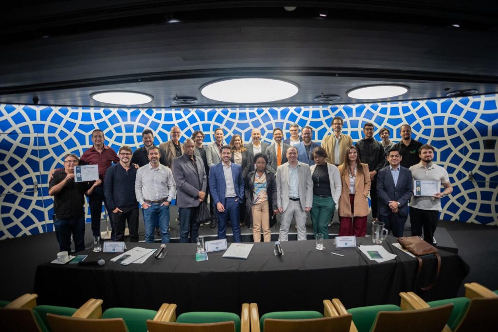 Competition participants with organizers and judges