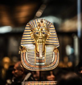 Máscara do faraó Tutancâmon é um dos tesouros abrigados no GEM