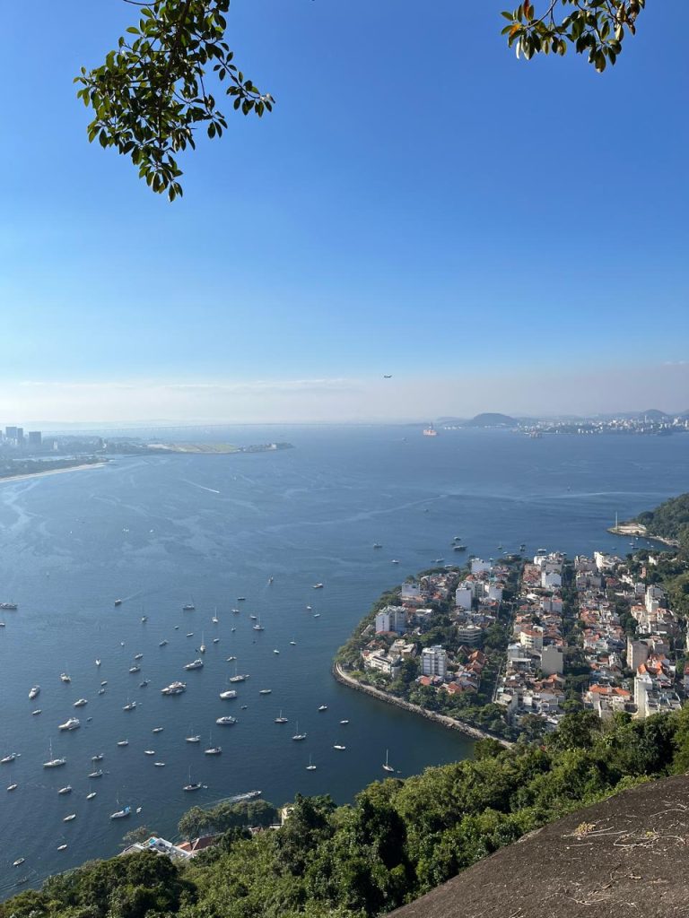 Sugarloaf Mountain: panoramic views of the entire city from above