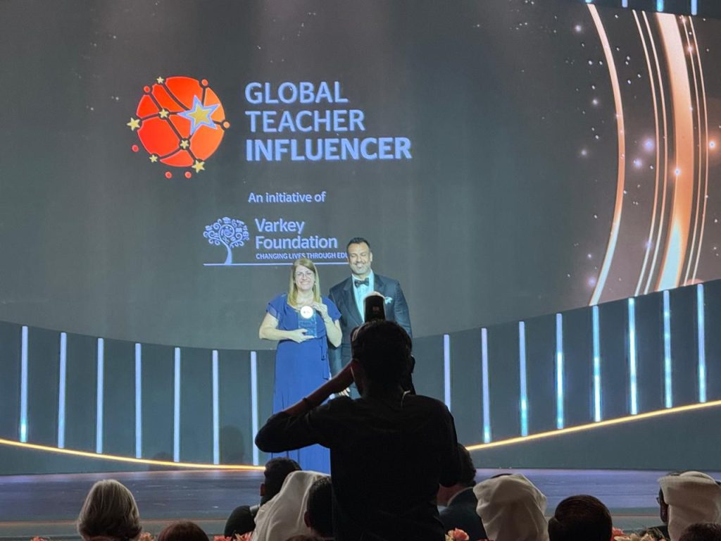Prêmio foi entregue em evento de gala em Dubai