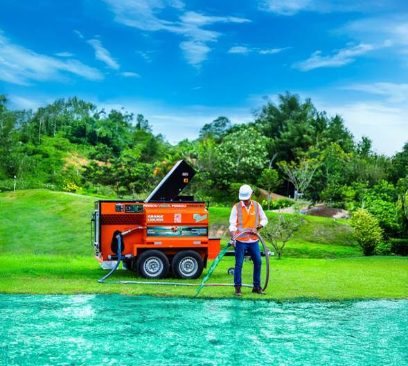 تعتمد التقنية على الرش بالضغط لزراعة العشب في المناطق والأراضي المتآكلة.