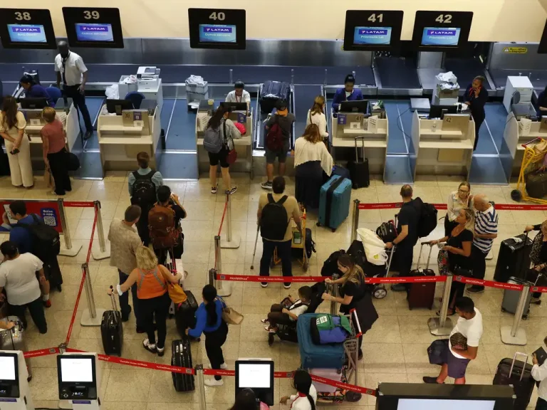 Traffic at Santos Dumont Airport in Rio de Janeiro: Estimates indicate an increase in passenger flow during Carnival as well