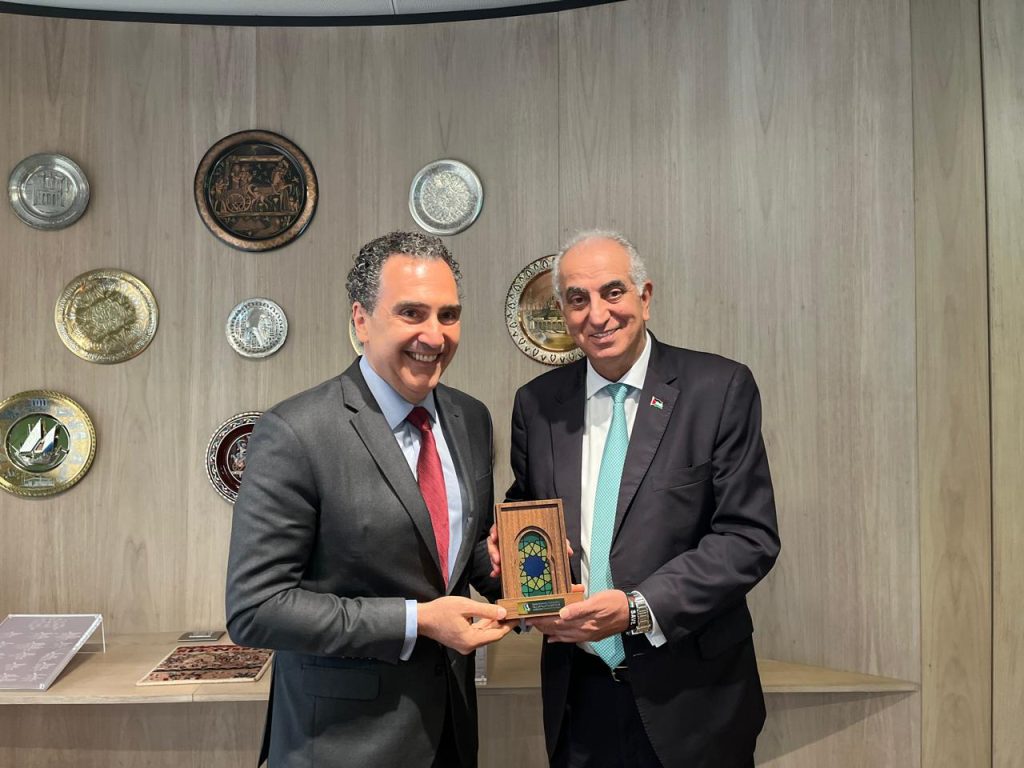 Marwan Jebril and William Adib Dib Jr.: New ambassador was received at the Arab-Brazilian Chamber