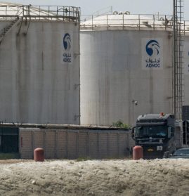 Planta da Adnoc Gas: mesmo atingida por destroços, planta não parou  de funcionar