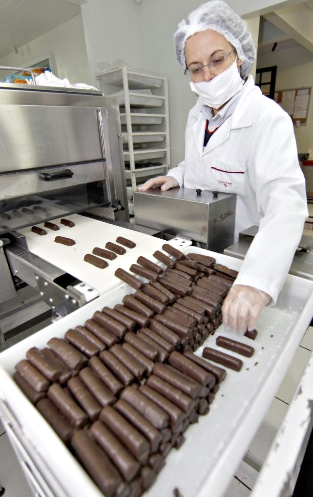 Carob bar is one of the brand’s most popular products in Brazil