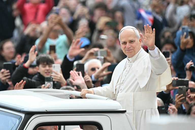 O papa Leão XIV na Praça São Pedro, no Vaticano: segunda visita a um país árabe em menos de um ano à frente da Igreja Católica