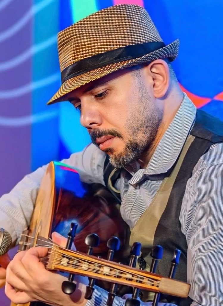 Rajana Olba founded the band Brisa do Oriente.