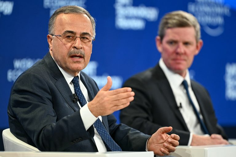 Amin Hassan Nasser (à esq.): operações resilientes e oleoduto ajudaram a obter resultado financeiro positivo