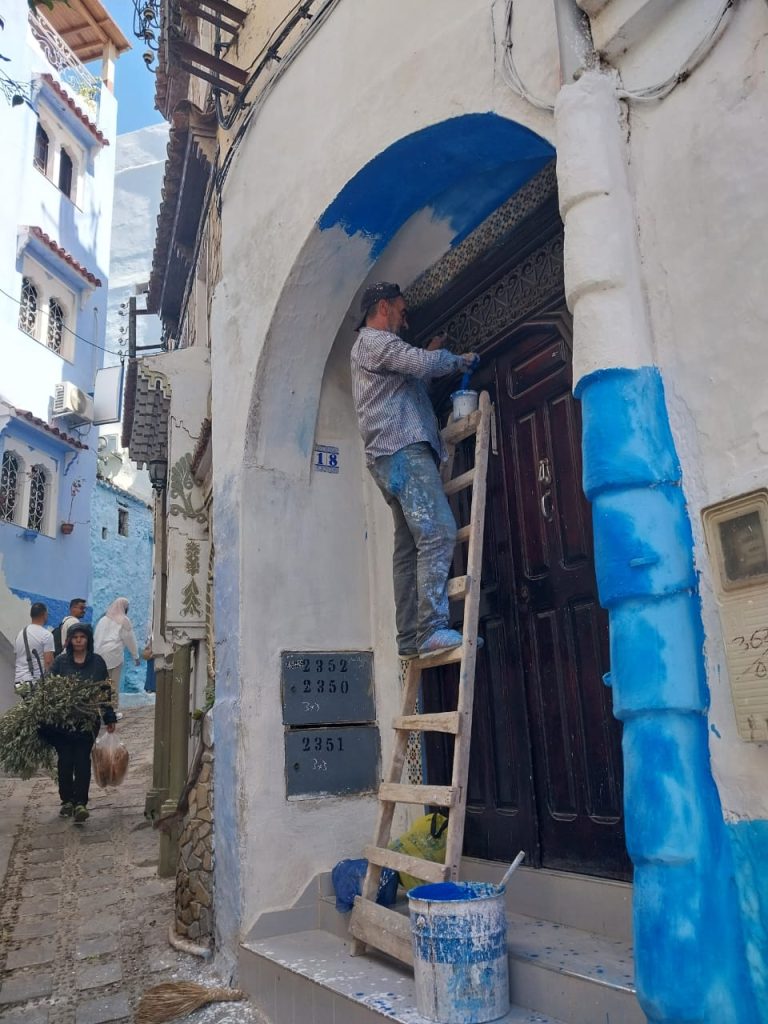 Uma rotina: renovar a pintura da casa