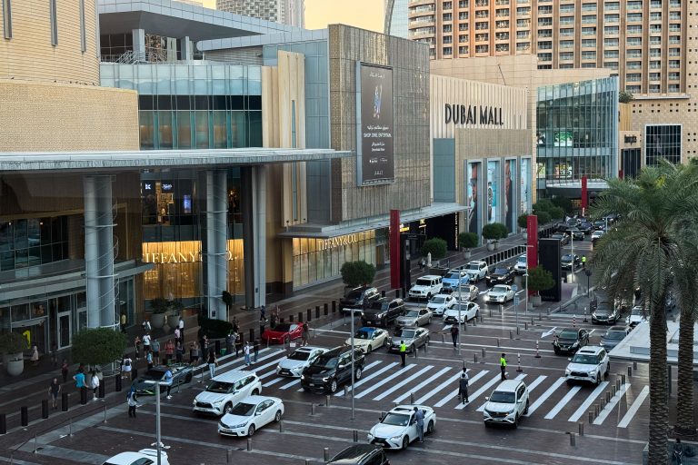 Shopping em Dubai: comércio local atrai marcas internacionais