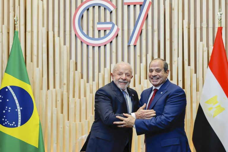 Lula (esq.) e El-Sisi (dir.): várias reuniões ao londo das suas presidências
