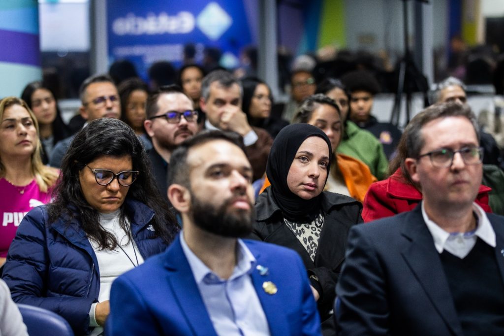 Lançamento reuniu interessados em halal e convidados na Estácio