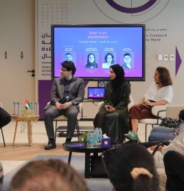 sharjah mesa redonda