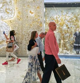 shopping dubai mall 1 foto BEATA ZAWRZEL NURPHOTO VIA AFP