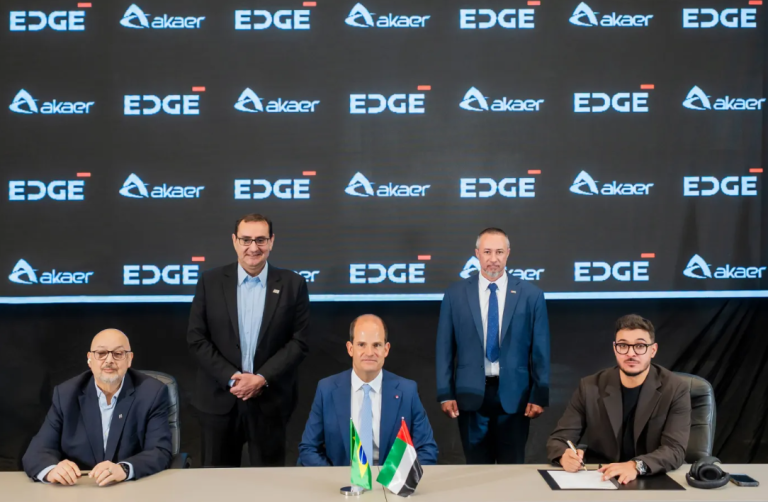 Edge Group anuncia compra de empresa brasileira Assinatura do acordo: Edge Group afirmou que aquisição agrega expertise à empresa