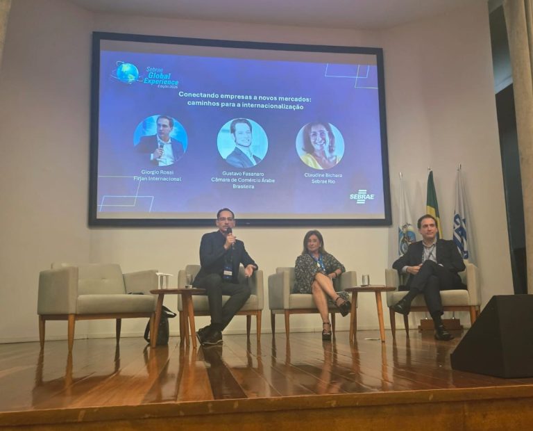 Fasanaro (à esq.) durante apresentação: oportunidade para mostrar às empresas que elas podem acessar o mercado dos países árabes