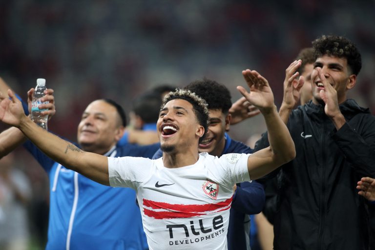 Juan Bezerra comemora gol em jogo pelo Zamalek na Argélia em abril