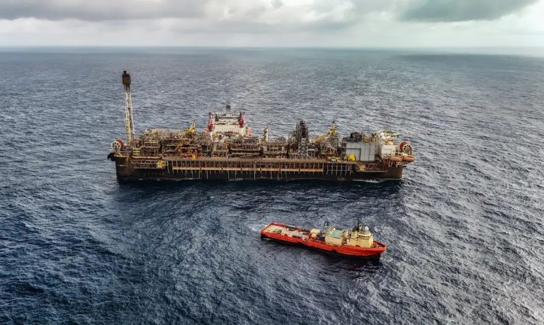 Produção de petróleo e gás sobe 14% no Brasil Entrada em operação de novos poços impulsionaram produção