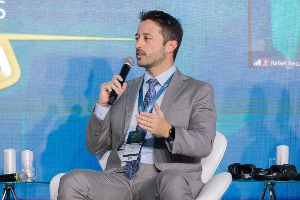 إستيفاو كارفاليو، من الجمعية البرازيلية للبروتين الحيواني: رغم إغلاق مضيق هرمز، وصلت الشحنات إلى الشرق الأوسط