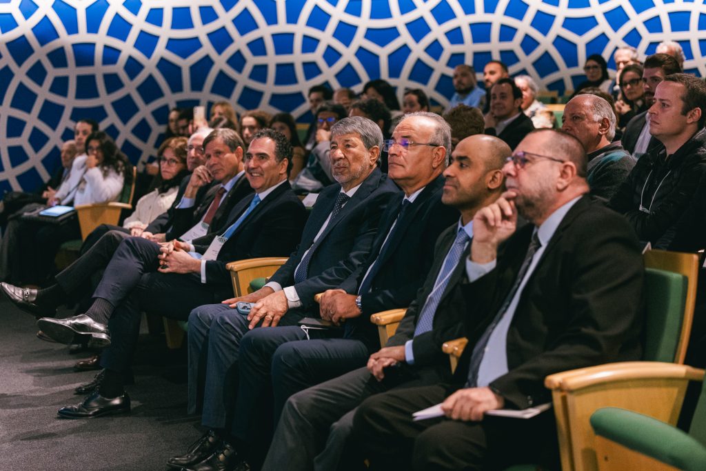Lideranças da Câmara Árabe e diplomatas assistiram à apresentação