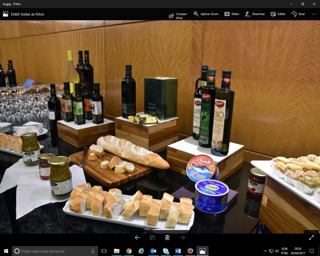 Empresários experimentam produtos da Tunísia