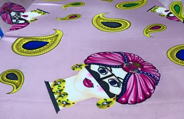 Designer creates piece mixing Arab and Brazilian fashion styles