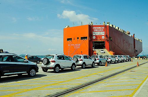 Superávit comercial vai a US$ 1,4 bilhão em janeiro