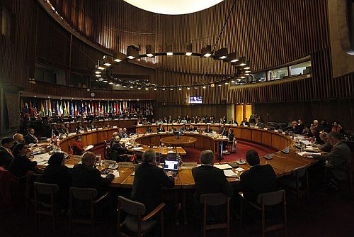 Investimento cai na América Latina, mas cresce no Brasil