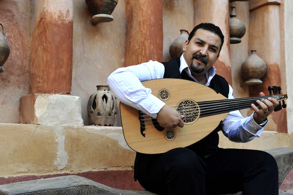 Marroquino faz recital em Santos
