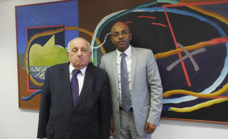 Comores busca investimentos do Brasil