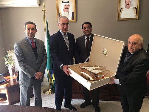 Presidente da Câmara Árabe se reúne com embaixadores em Brasília