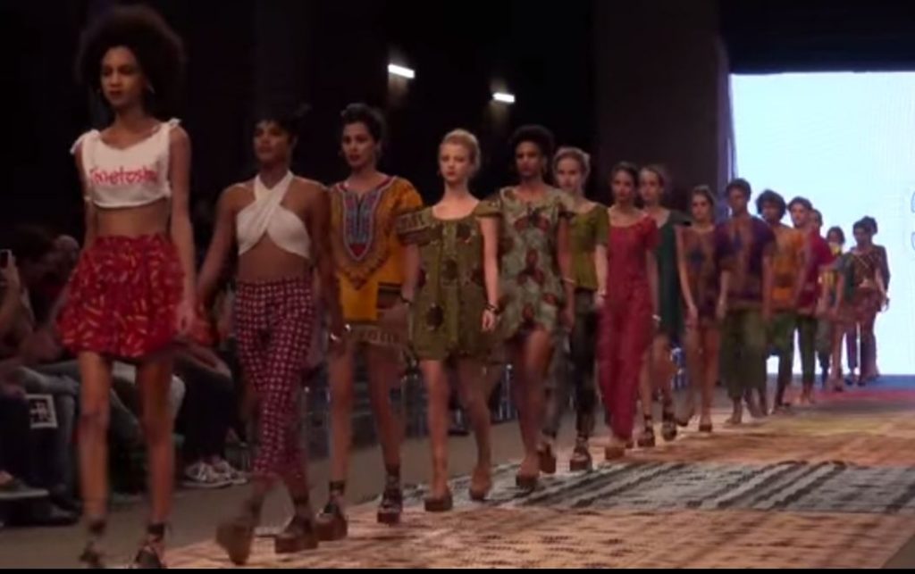 Projeto vai comercializar roupas marroquinas no Brasil