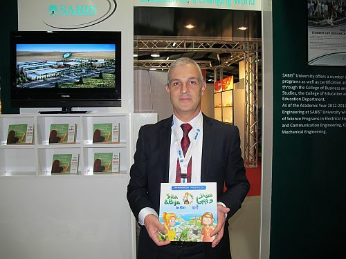 Arab girls teach lesson about Brazil