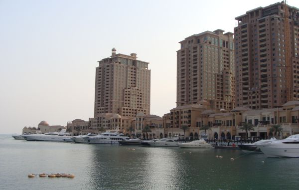 Uma relação que ganhou com as crises