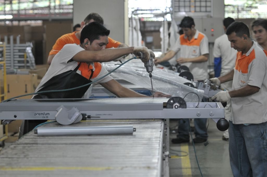 Empresa quer vender aparelhos de ginástica aos árabes